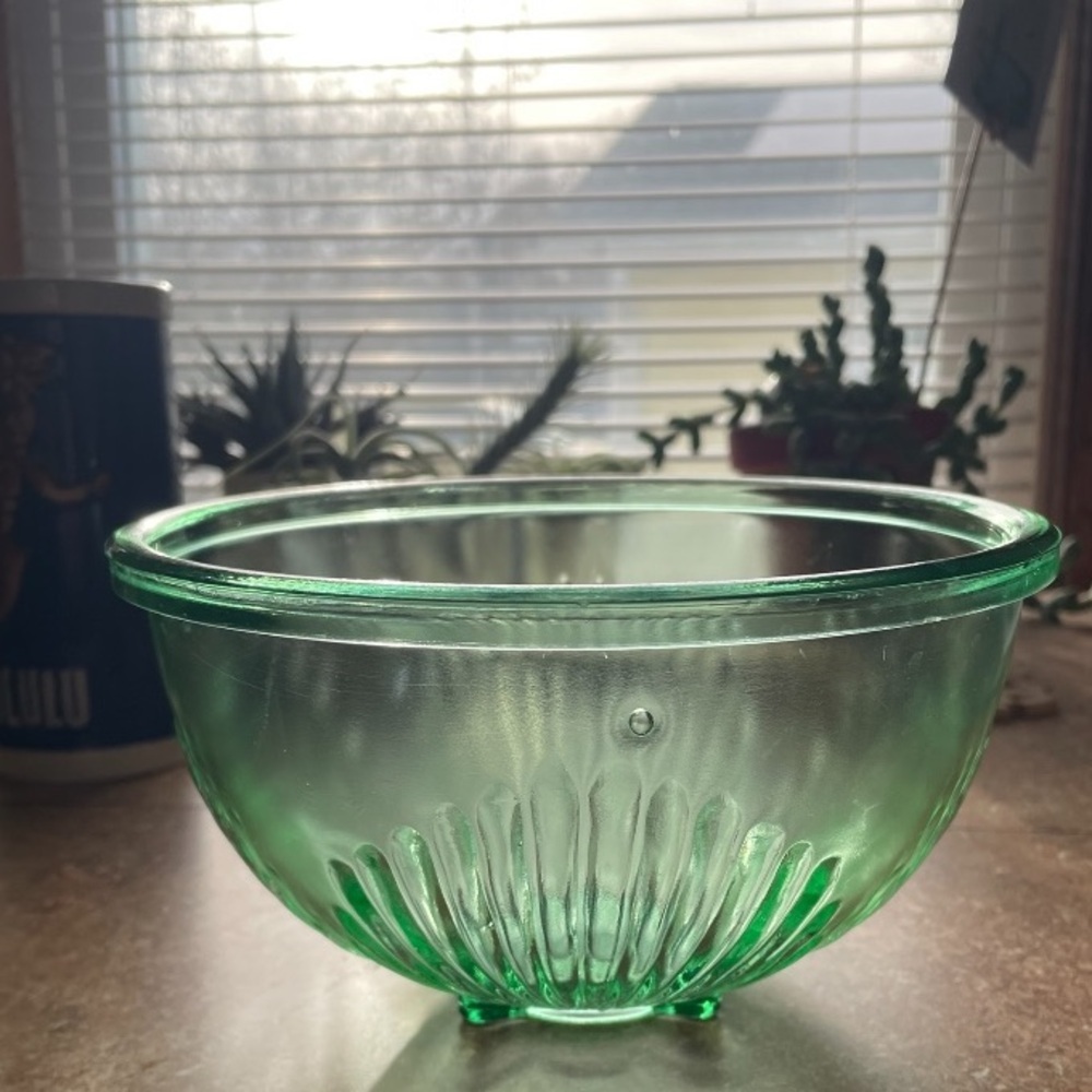 Recycled green glass bowl, seashell motif, retro, air bubbles, sturdy
